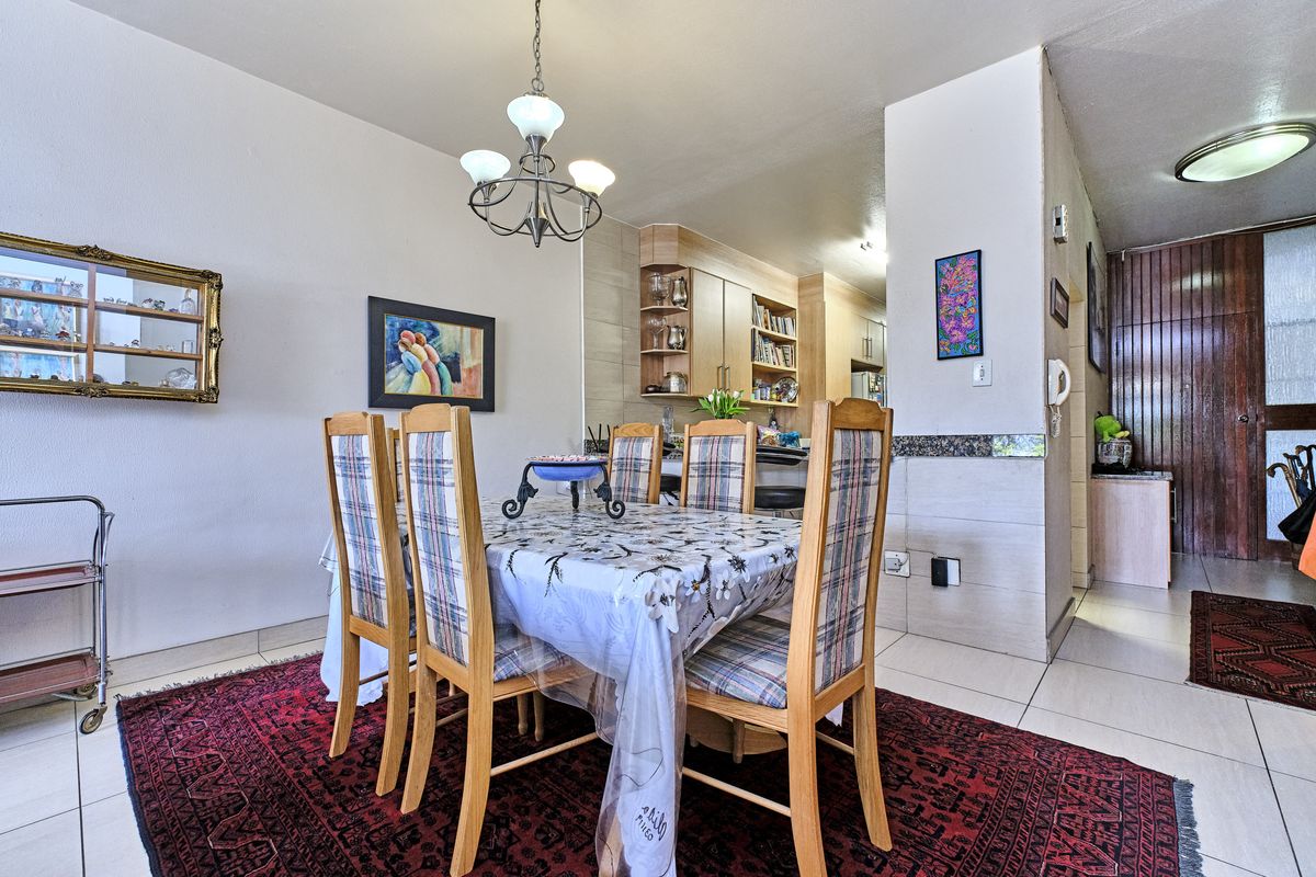 Lovely 2 Bedroom 2 Bathroom Apartment in Melrose - Photo 2