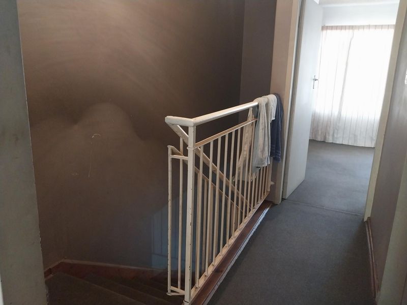 Windsor Luxe 2 Bedroom | 2.5 Bathroom - Photo 10