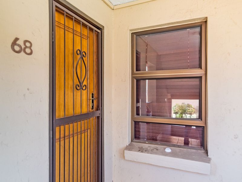 TRENDY 2-BEDROOM 2-BATH  APARTMENT WITH BALCONY AND BUILT IN BRAAI IN BRADFORD ESTATE,  BEDFORDVIEW - Photo 10