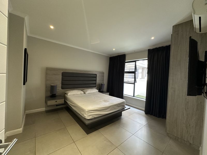 Fully Furnished Spacious And Ideally Located - Photo 9