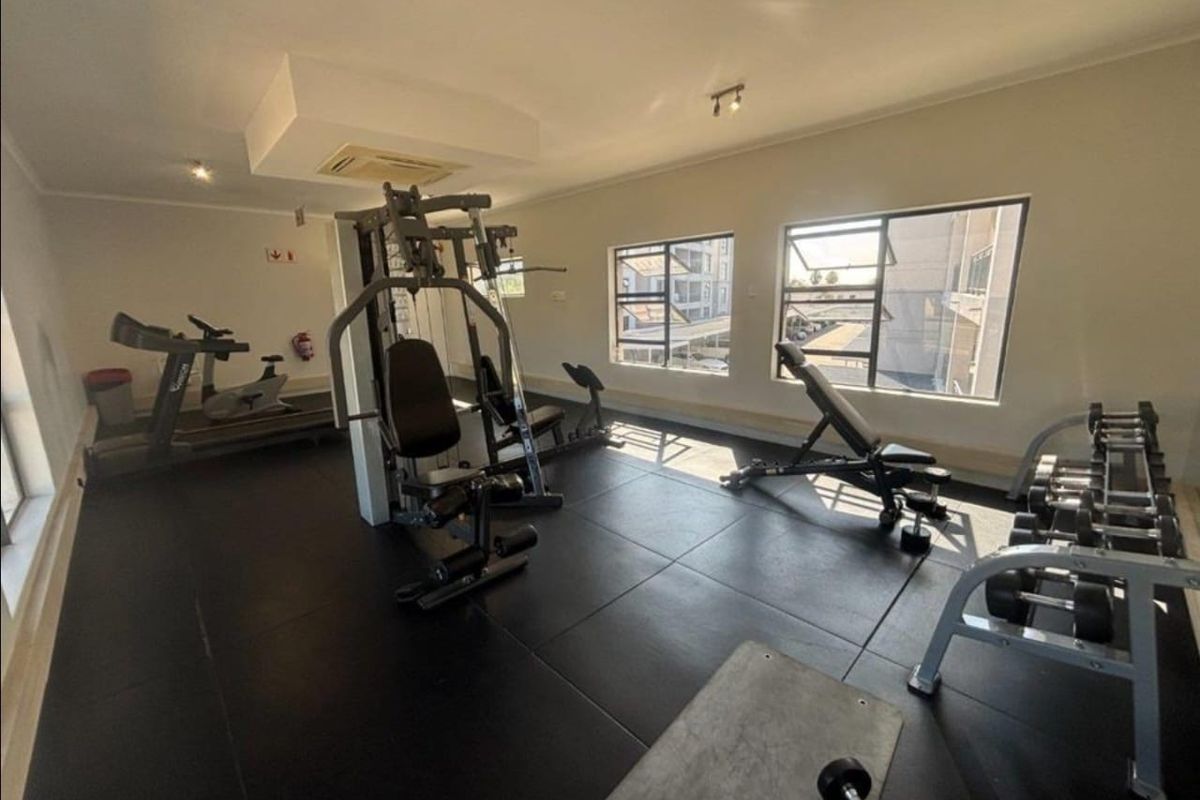 Fully Furnished Spacious And Ideally Located - Photo 4