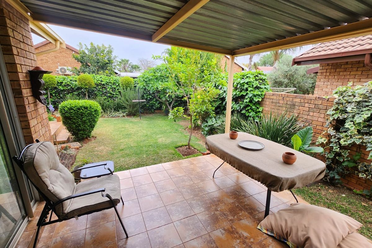 Experience Estate Living Surrounded by Beautiful Parks - Photo 2