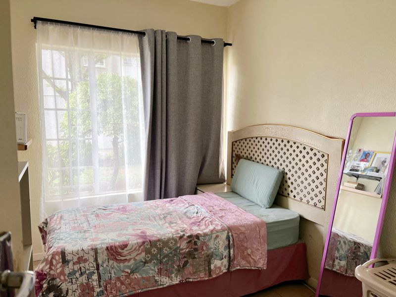 2 Bedroom House - Photo 4