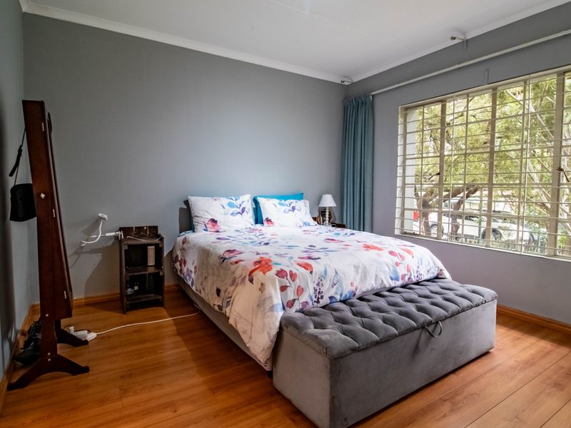 Pet friendly | Charming 2 bed 2 bath - Photo 10