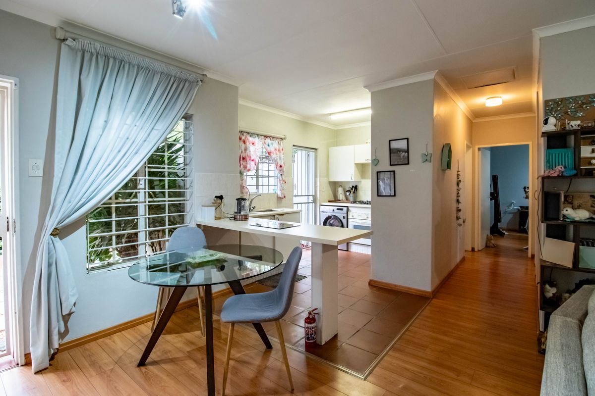 Pet friendly | Charming 2 bed 2 bath - Photo 4