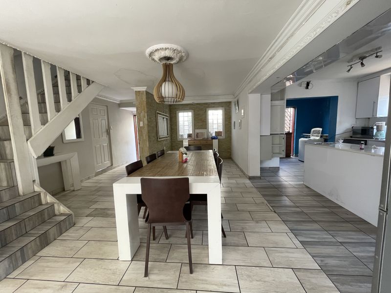 Family Home with Endless Potential - Photo 4