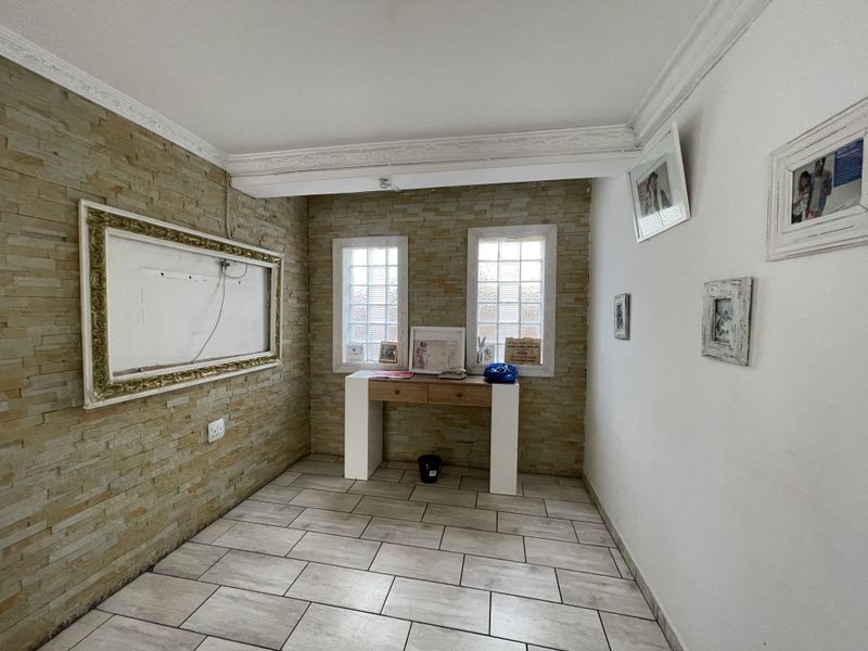 Family Home with Endless Potential - Photo 8