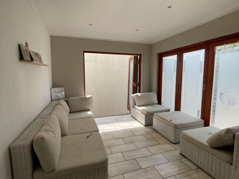 Family Home with Endless Potential - Photo 6