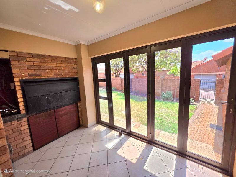 Garden!! Kids!! Security!! - Photo 6