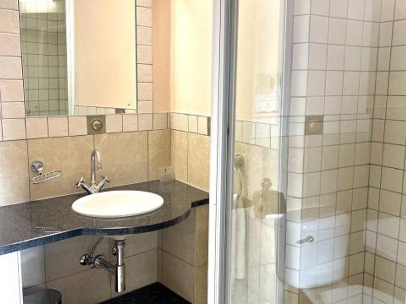 Bachelor Apartment For Sale In Marshalltown! - Photo 5