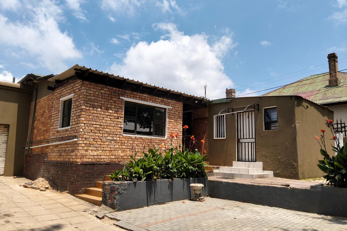 A PROPERTY FOR RENT - Photo 2