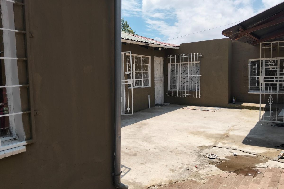 A PROPERTY FOR RENT - Photo 5