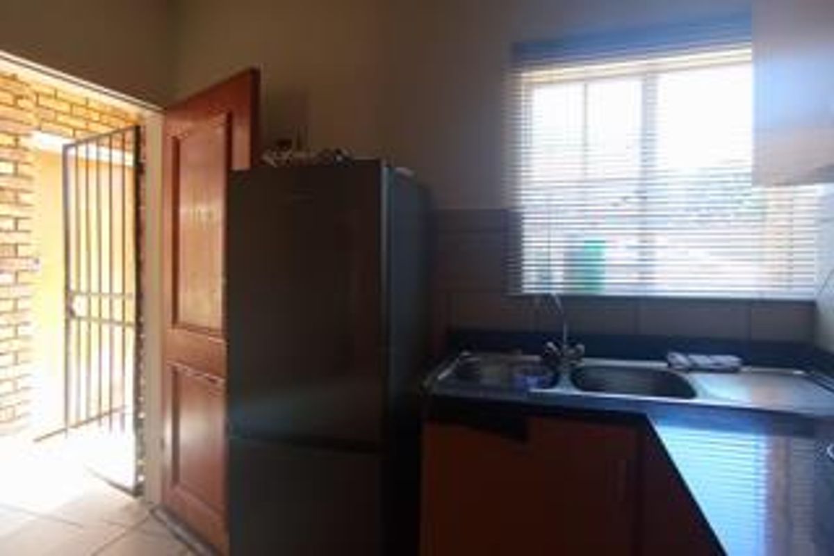 2 bedroom Townhouse for Sale in Clarina - Photo 4