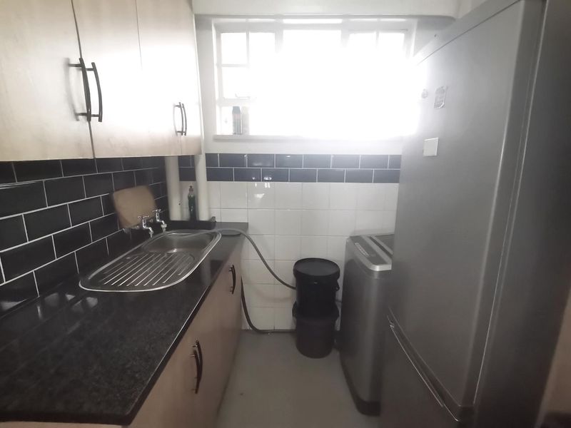 Bachelor Apartment for sale in Berea - Photo 4