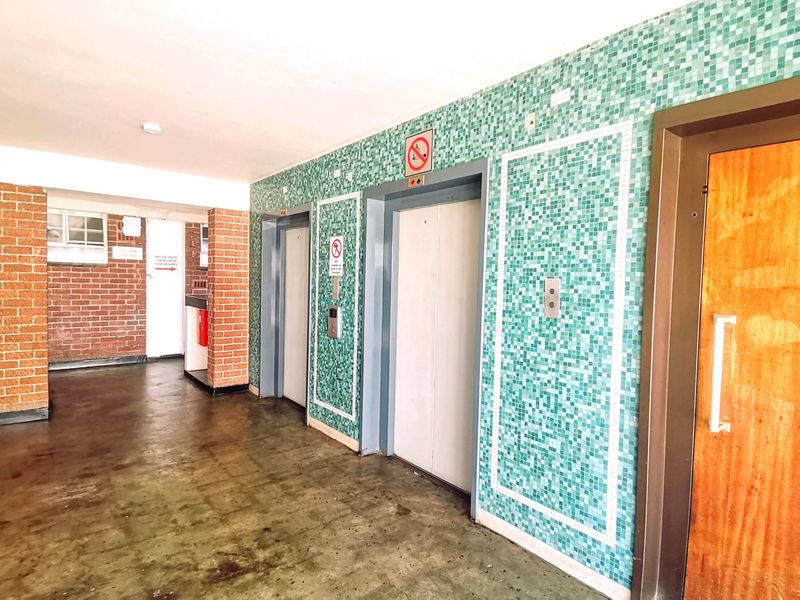 Bachelor Apartment for sale in Berea - Photo 2