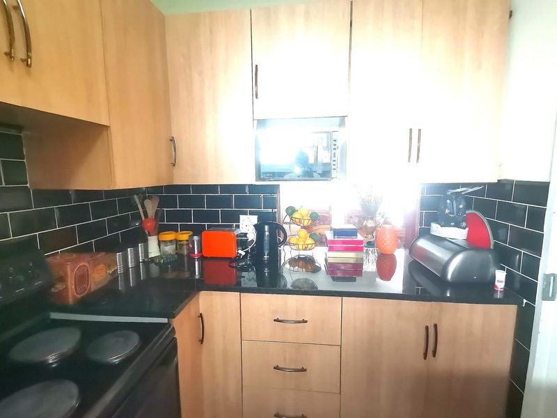 Bachelor Apartment for sale in Berea - Photo 6