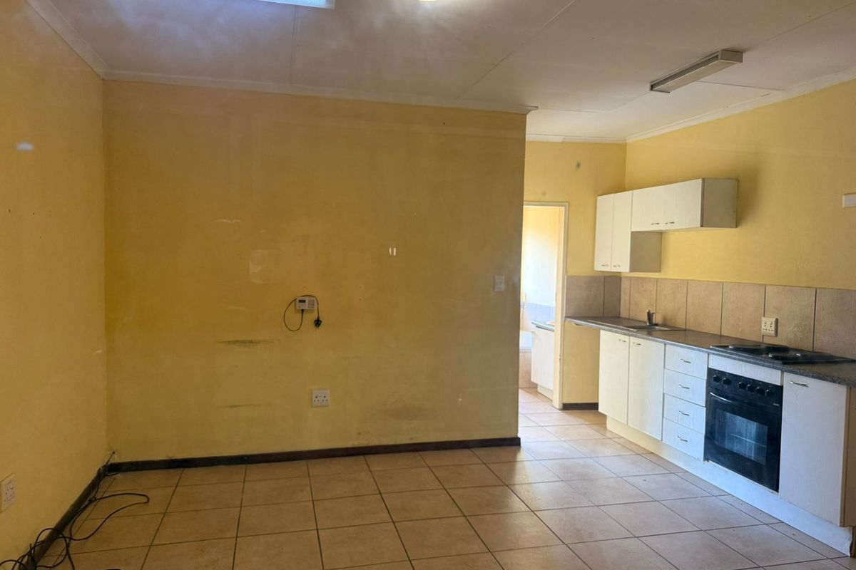 1-bedroom apartment in Florida, Roodepoort - perfect for first-time buyers or investors! - Photo 5
