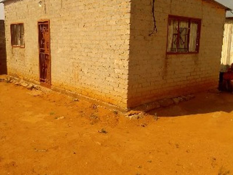 House for Sale in Tshepisong - Photo 5