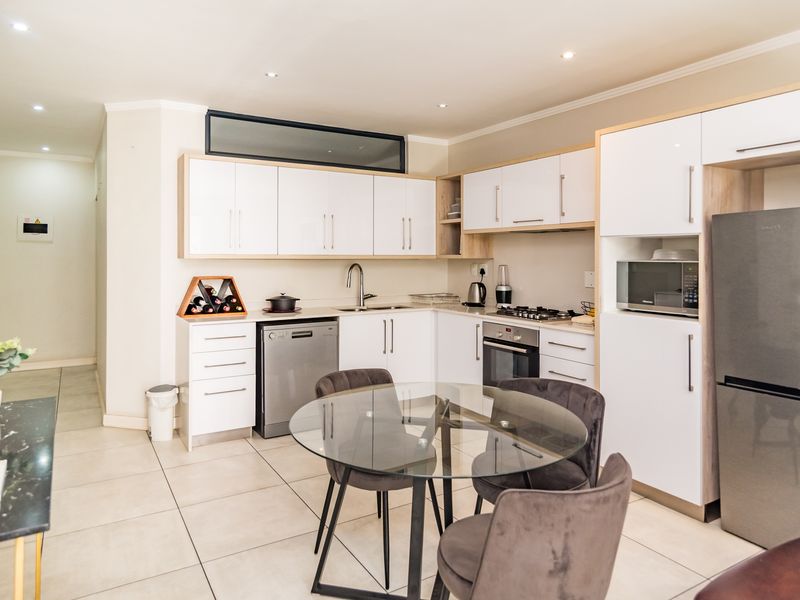 Ground Floor  2-Bedroom Townhouse - Photo 9