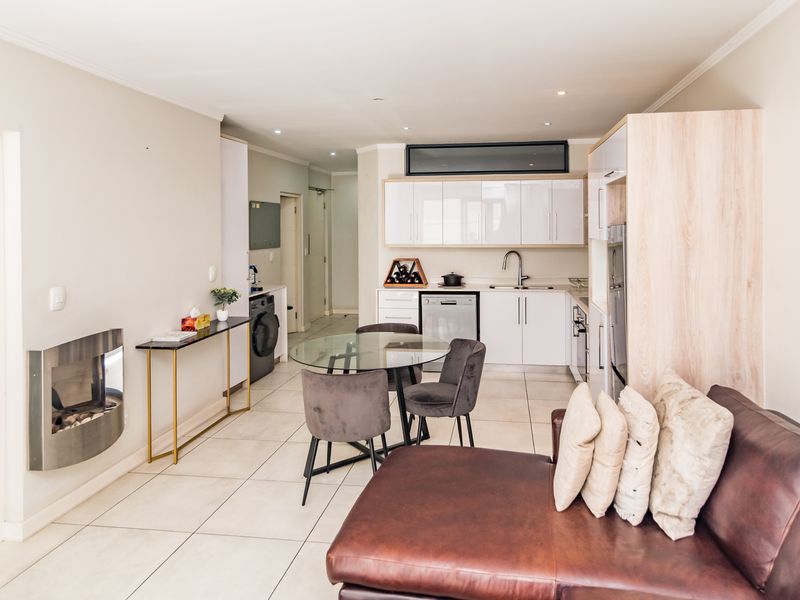 Ground Floor  2-Bedroom Townhouse - Photo 8