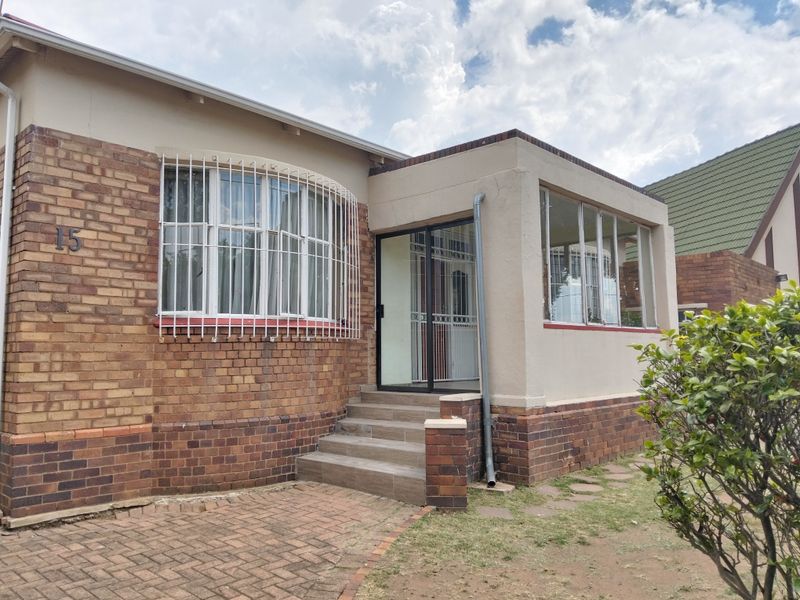 4 BEDROOMS HOUSE FOR SALE IN THE HILL - Photo 2