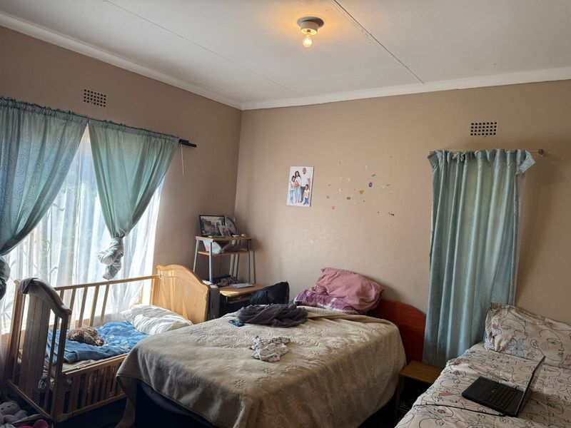 2 Bed Apartment in Florida, Roodepoort - Calling all First Time Buyers & INVESTORS!! - Photo 8