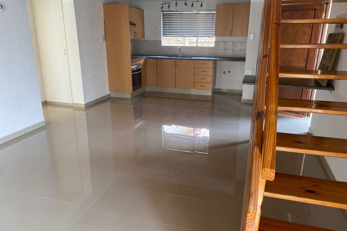 Newly Renovated 3 bedroom 2 Bathroom Duplex Fr Sale In A Secure Estate Buccluech - Photo 3