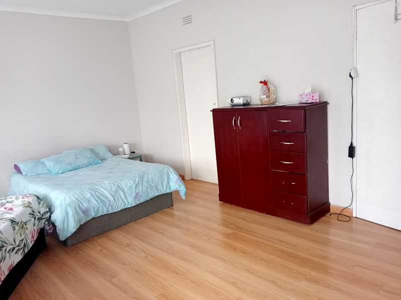 Spacious 3 Bedroom Home for Sale in Florida - Photo 10