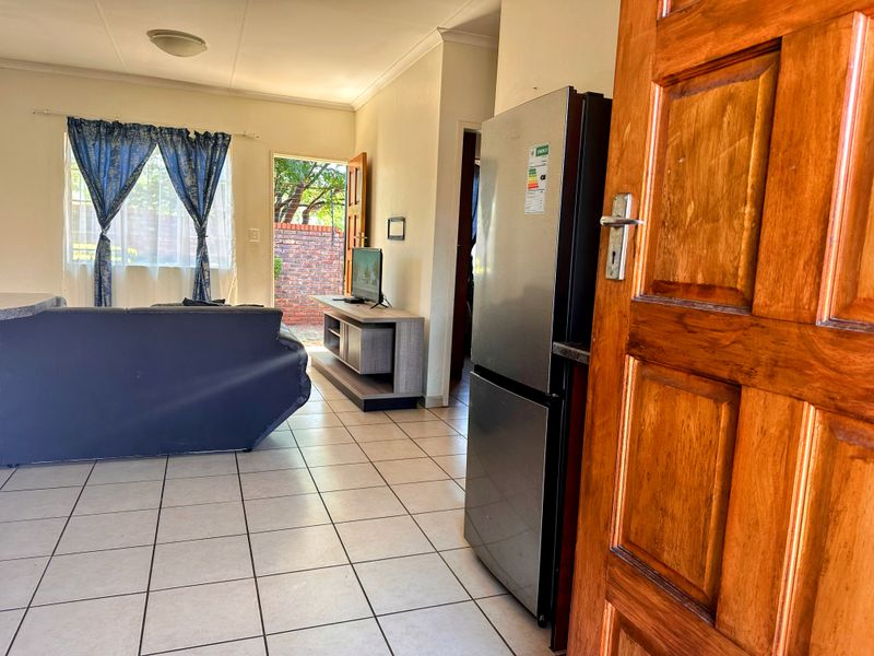 A 2-Bedroom Gem in The Orchards – Affordable, Secure & Perfectly Located! - Photo 5