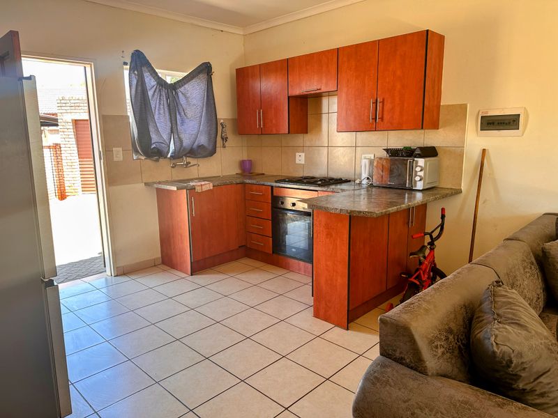 A 2-Bedroom Gem in The Orchards – Affordable, Secure & Perfectly Located! - Photo 6