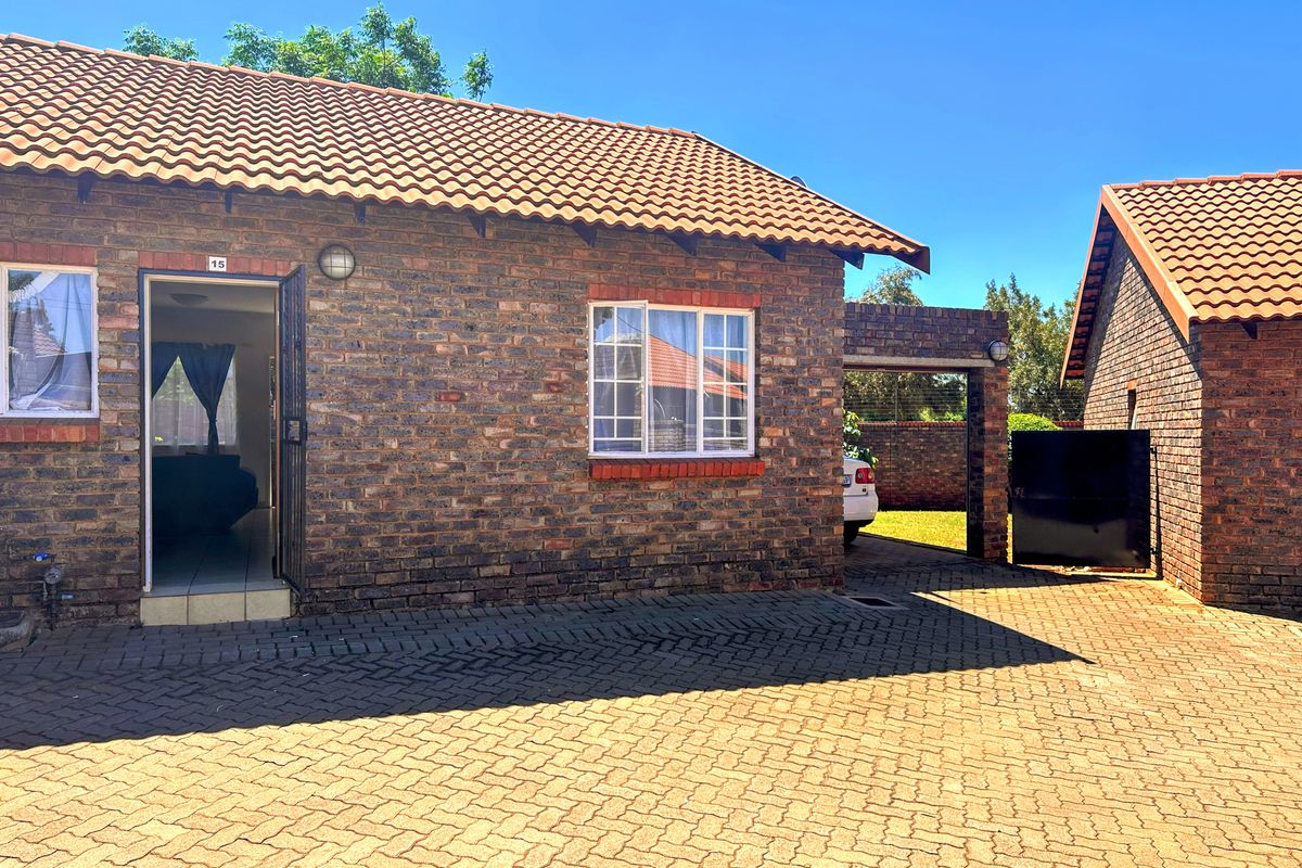 A 2-Bedroom Gem in The Orchards – Affordable, Secure & Perfectly Located! - Photo 3