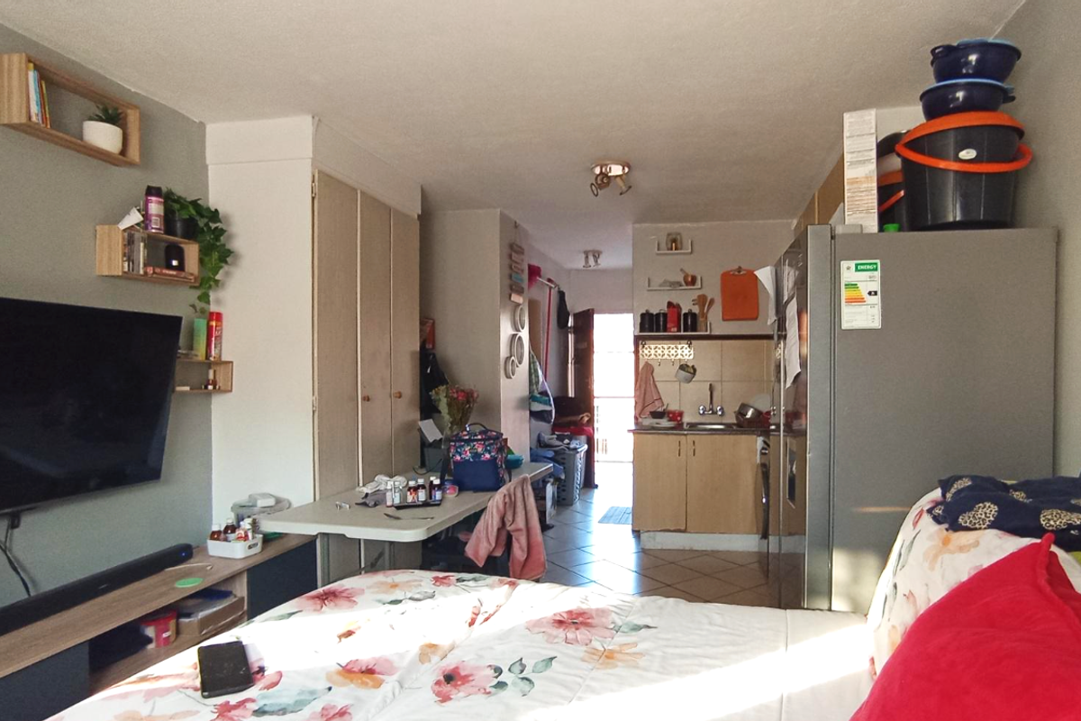 1-Bedroom Unit in Karenpark – Affordable & Convenient - Photo 4