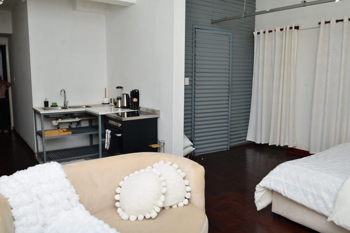 Bachelor Apartment For Sale In Maboneng - Photo 5
