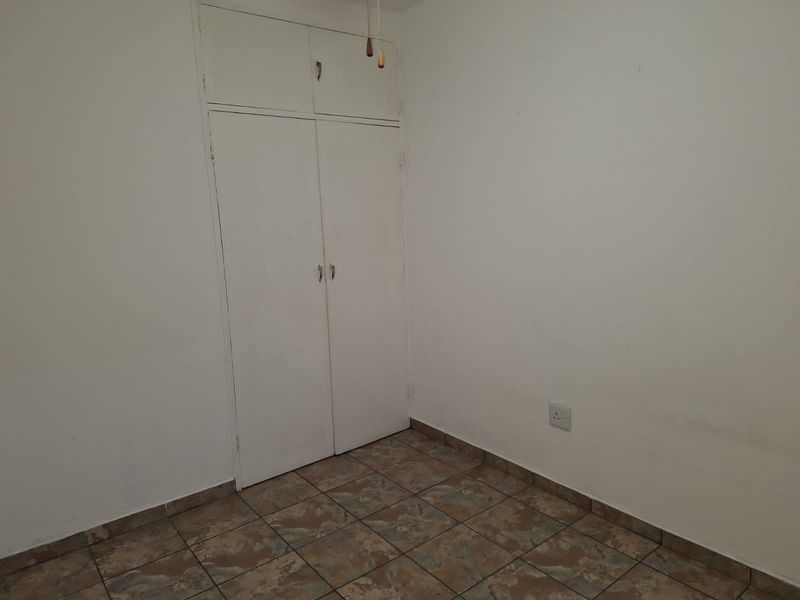 Don't miss out on this opportunity to call this lovely 2 Bed, 1 Bath property your new HOME! - Photo 10