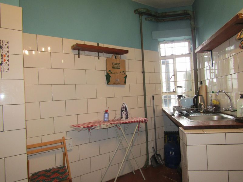 Apartment For Sale In Johannesburg - Photo 4