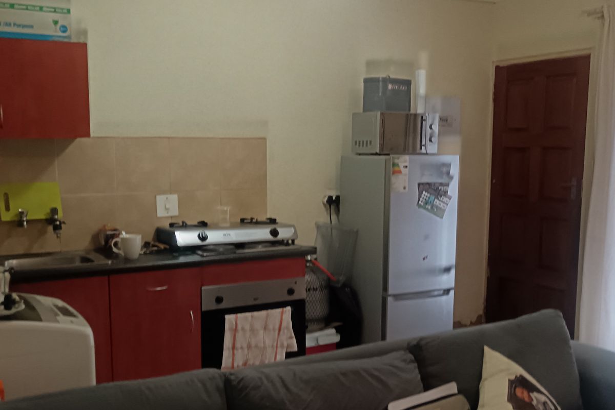 Simplex For Sale In Centurion - Photo 4