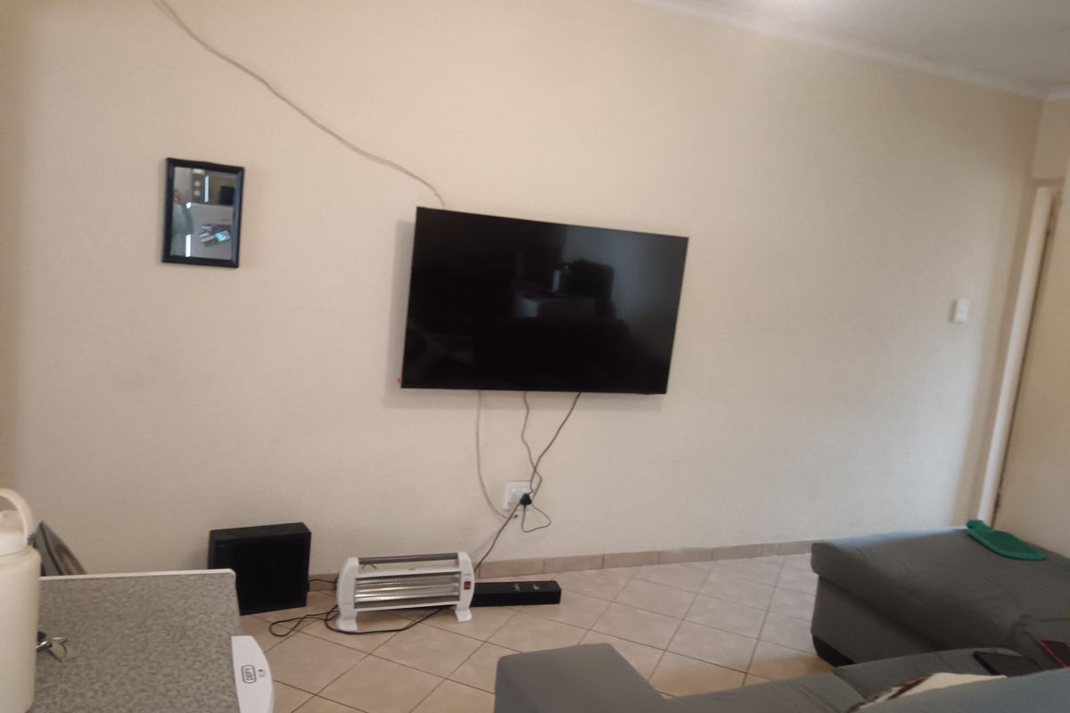 Simplex For Sale In Centurion - Photo 3