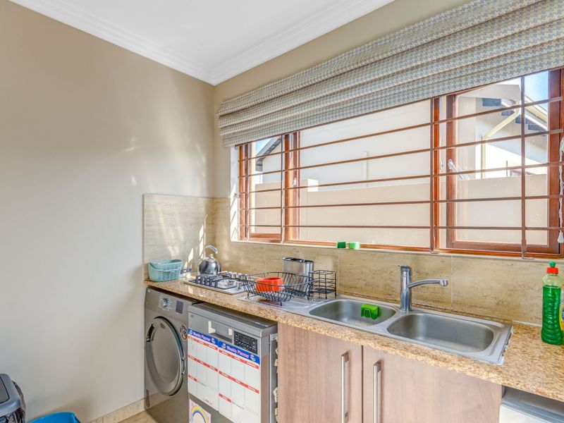5 Bedroom House - Sunninghill - Photo 7
