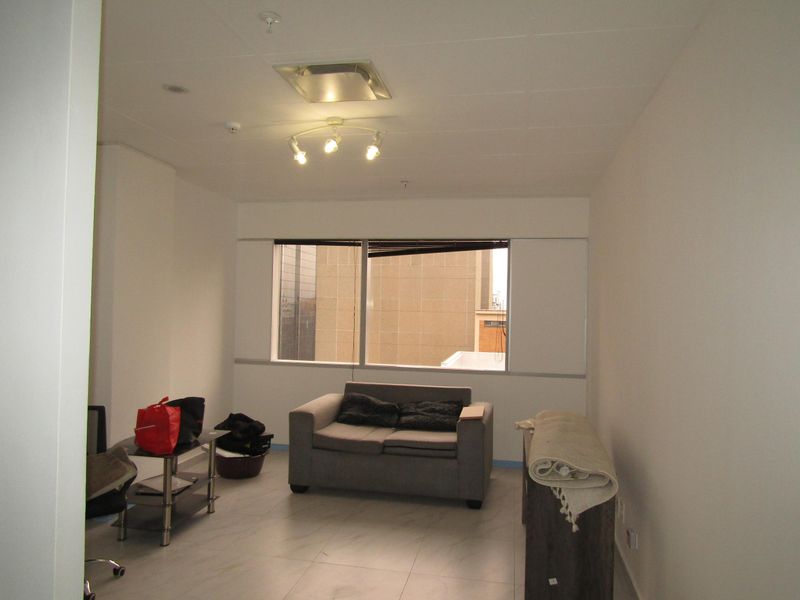 Apartment For Sale In Johannesburg - Photo 3