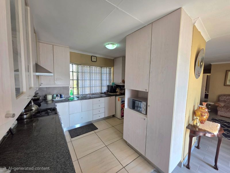 Perfect for families seeking comfort and space!! - Photo 9