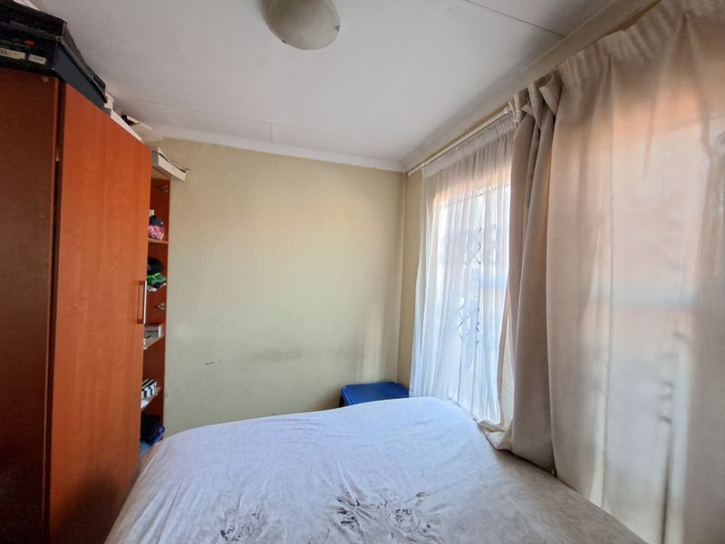 5 Bedroom House For Sale in Olievenhoutbosch ext 36 - Photo 9