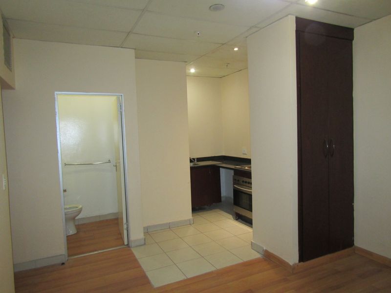 Apartment Rental Monthly In Johannesburg - Photo 5