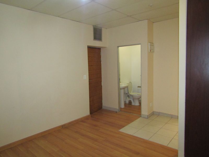 Apartment Rental Monthly In Johannesburg - Photo 6