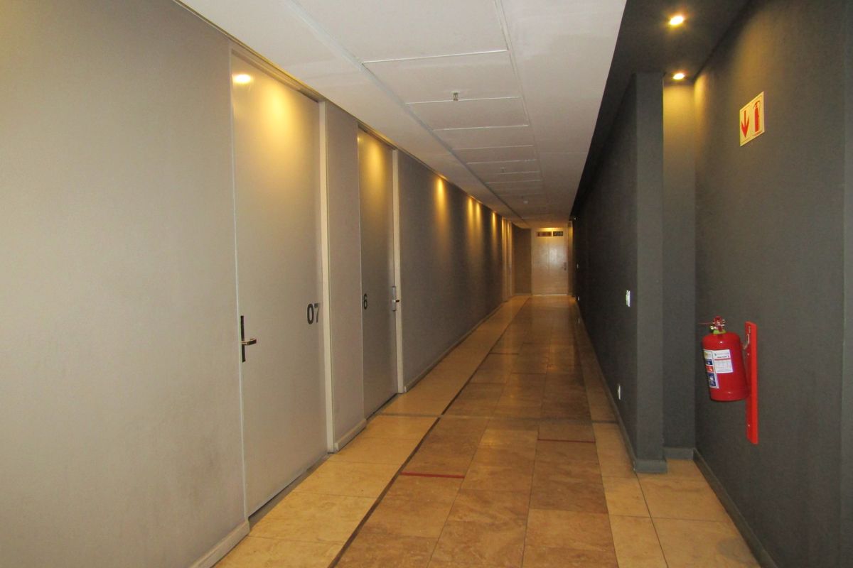Apartment Rental Monthly In Johannesburg - Photo 4
