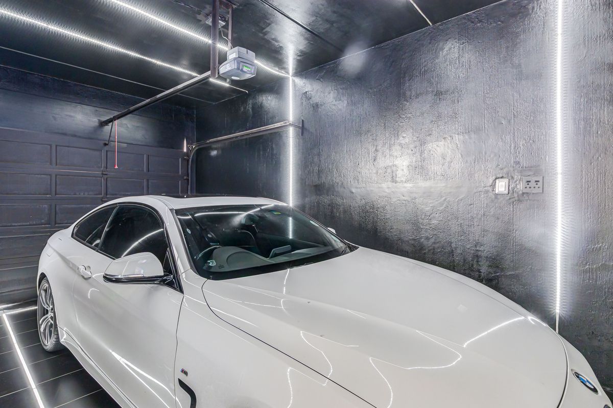 Majestic 3 Bedroom Freehold house in a Quiet Estate situated in Noordhang - Photo 4