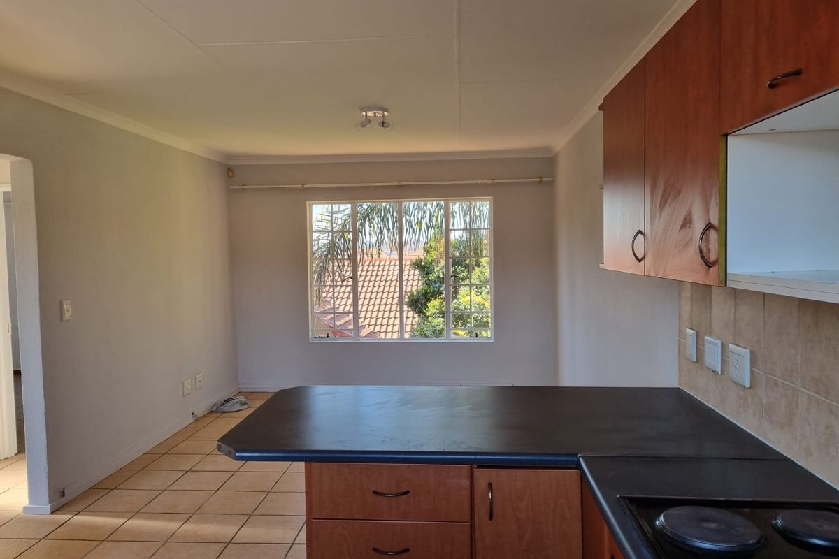 Perfect lock up and go!! - Photo 4