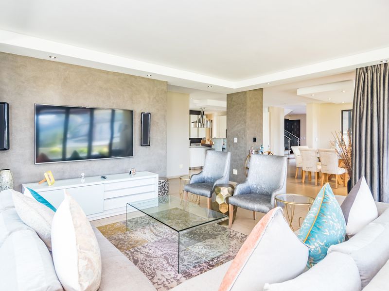 This Immaculate 5-bedroom home in the EXCLUSIVE Islands Estate is GOING ON AUCTION! - Photo 8