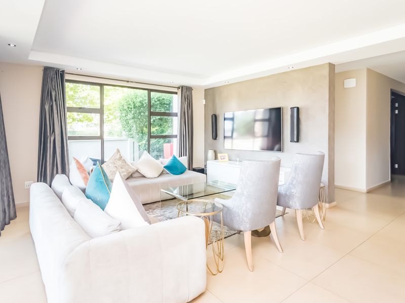 This Immaculate 5-bedroom home in the EXCLUSIVE Islands Estate is GOING ON AUCTION! - Photo 6