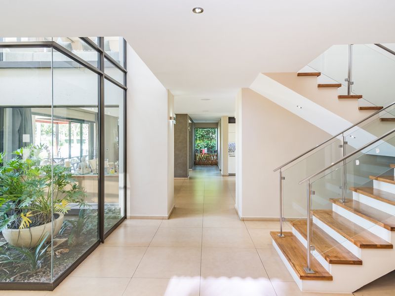 This Immaculate 5-bedroom home in the EXCLUSIVE Islands Estate is GOING ON AUCTION! - Photo 4