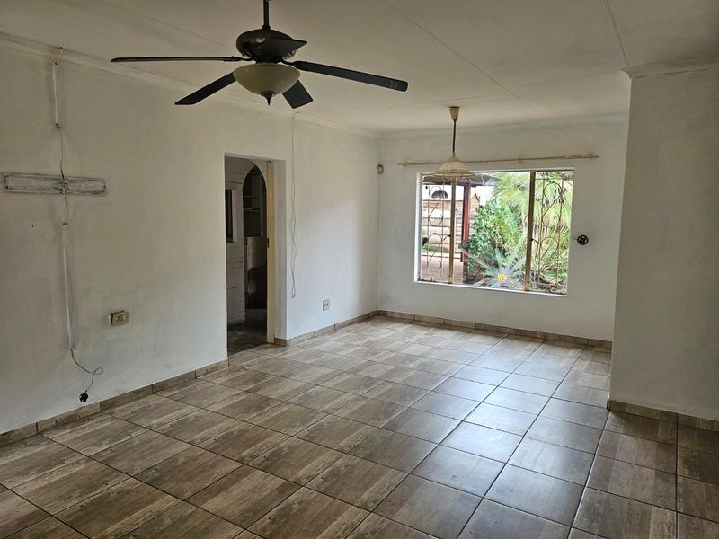 FIXER-UPPER ALERT! 3-4 Bed House in Doornpoort - Photo 5